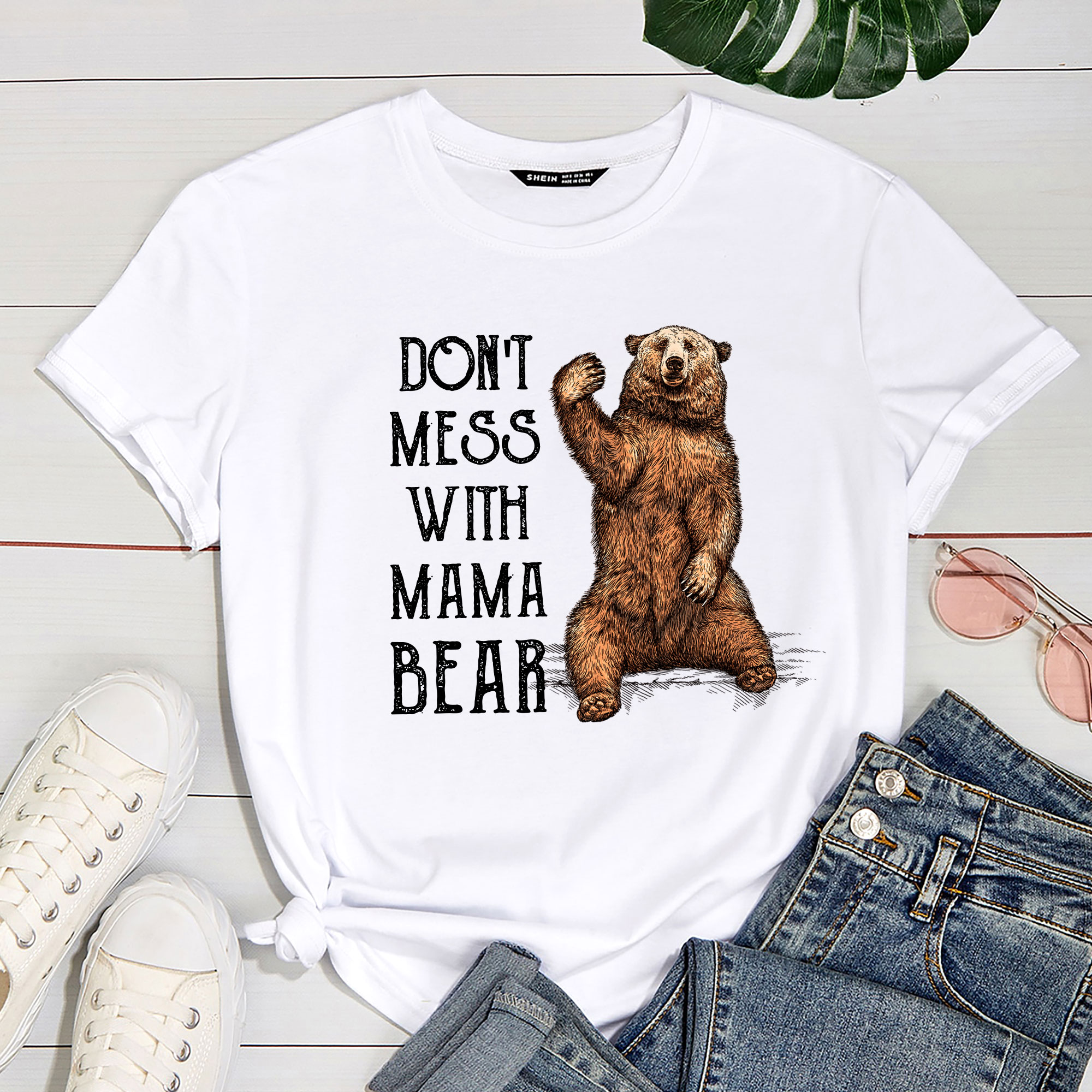 Don_t Mess with Mama Bear Vintage Mom Mommy Mother_s Day T-Shirt PC