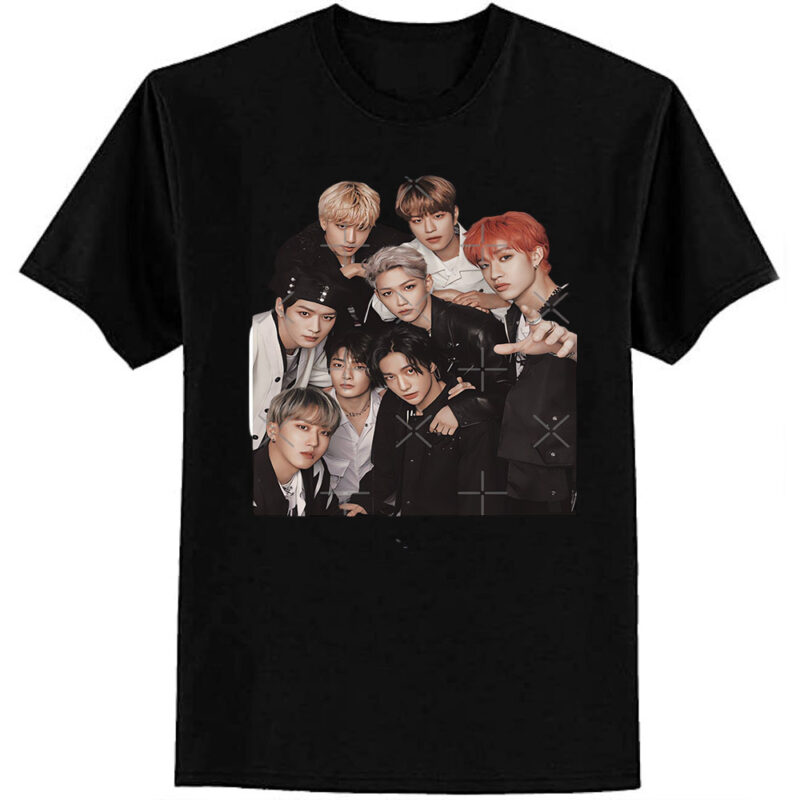 STRAY KIDS Vintage Retro Band Style 90s Classic T-Shirt