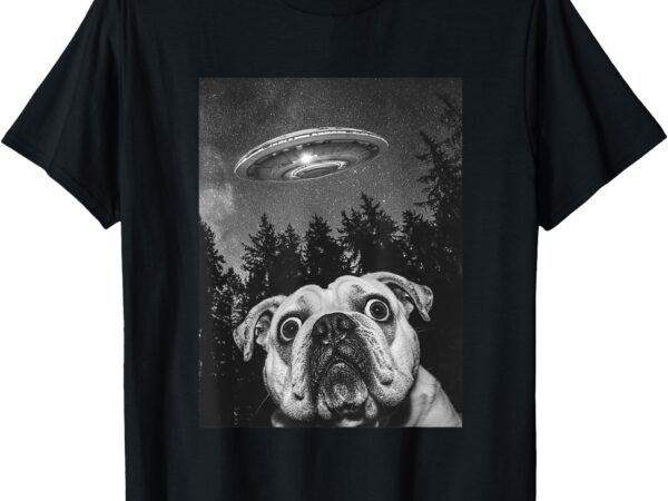 Surprised english bulldog with alien ufo, funny dog t-shirt